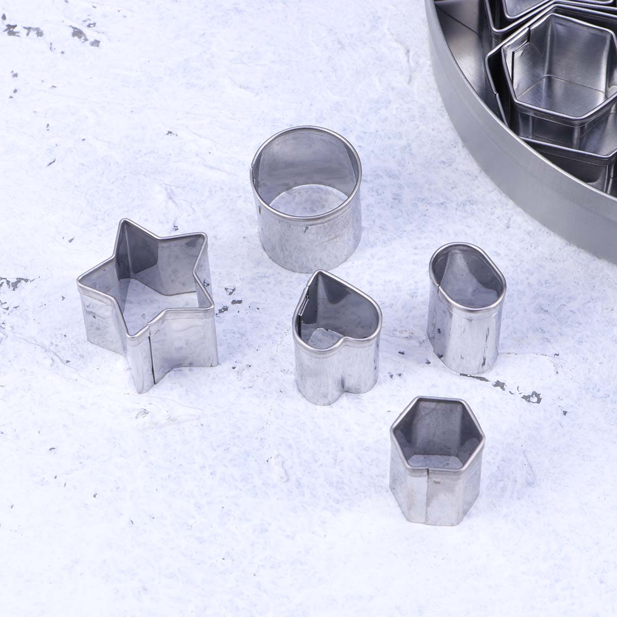 Juego de 24 cortadores de gall - Baking Kitchen Set reseña y precio